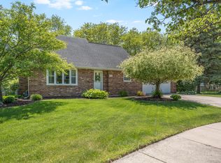 1316 Galena Ct, Naperville, IL 60564