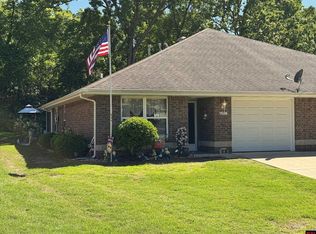 1586 Meadowhill Dr, Mountain Home, AR 72653