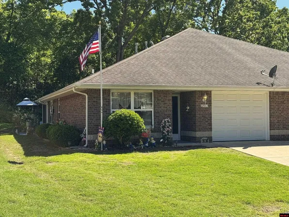 1586 Meadowhill Dr, Mountain Home, AR 72653