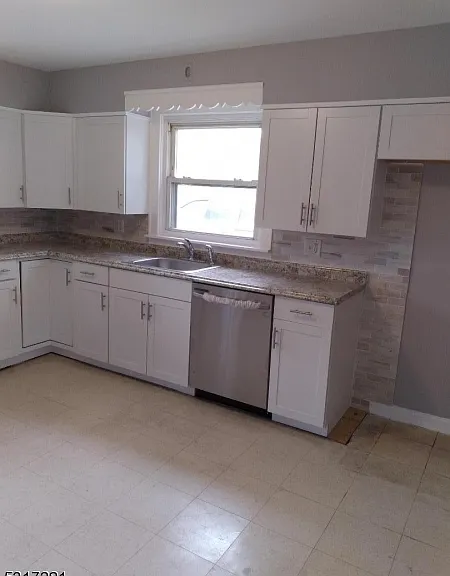 81 Mountainview Blvd #A — Photo 7