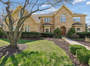 1000 Sheringham Dr, Naperville, IL