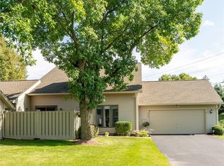 26 Greenwood Park, Pittsford, NY 14534