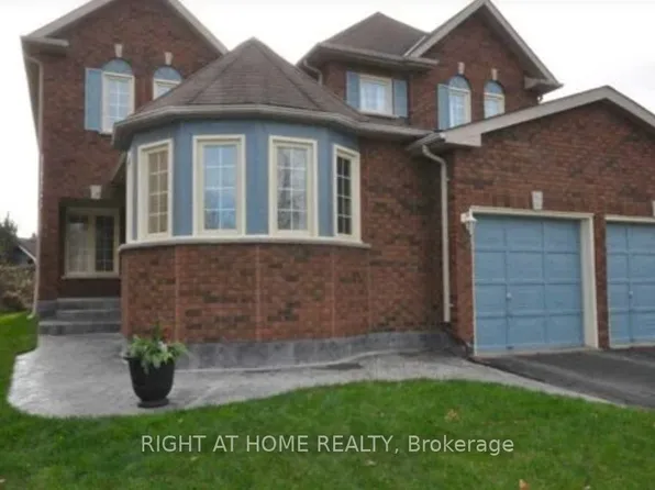 92 Nelson Cir, Newmarket, ON L3X 1R2