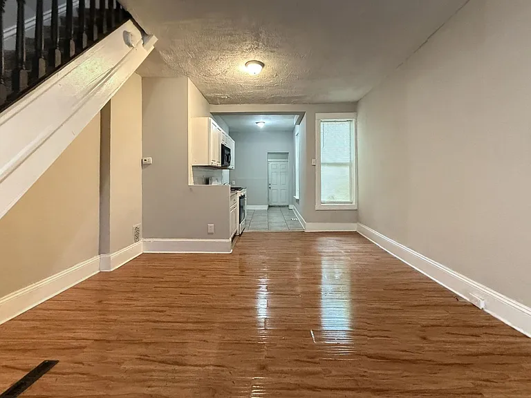 236 N Wanamaker St — Photo 11