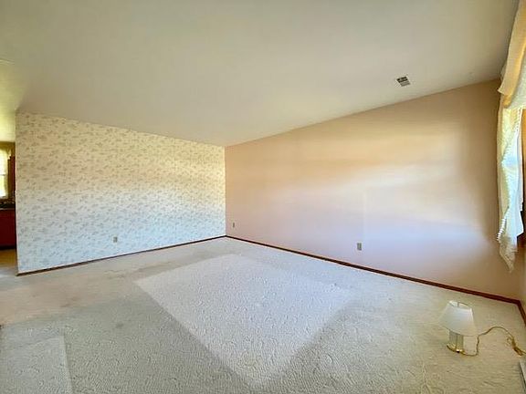 4th image of 3417 Chickasaw Dr