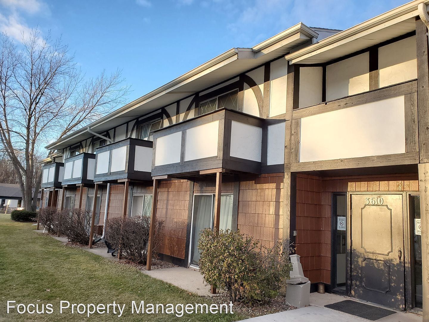 3600 W Spencer St 708