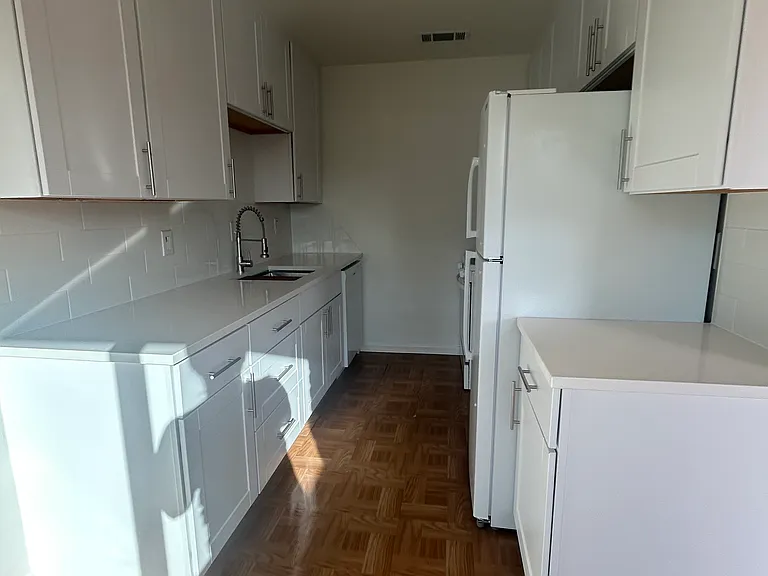 302 Bonnie Dr #B — Photo 4