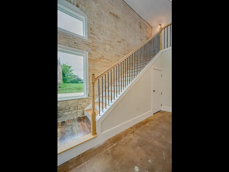 110 S Main St #103 — Photo 12