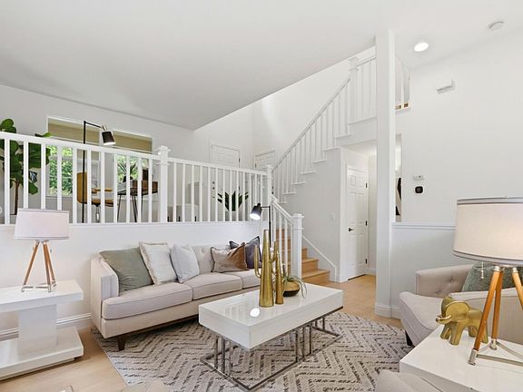 5th image of 725 Portofino Pl