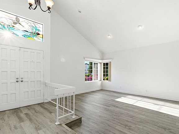4th image of 2213 Radcourt Dr
