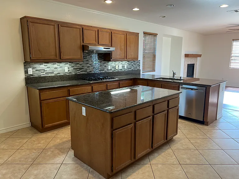 38195 Encanto Rd — Photo 11
