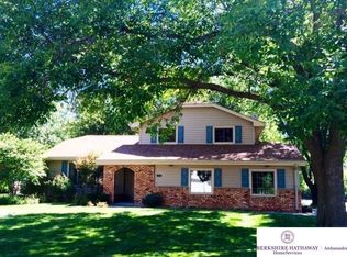 11635 Ruggles St, Omaha, NE 68164