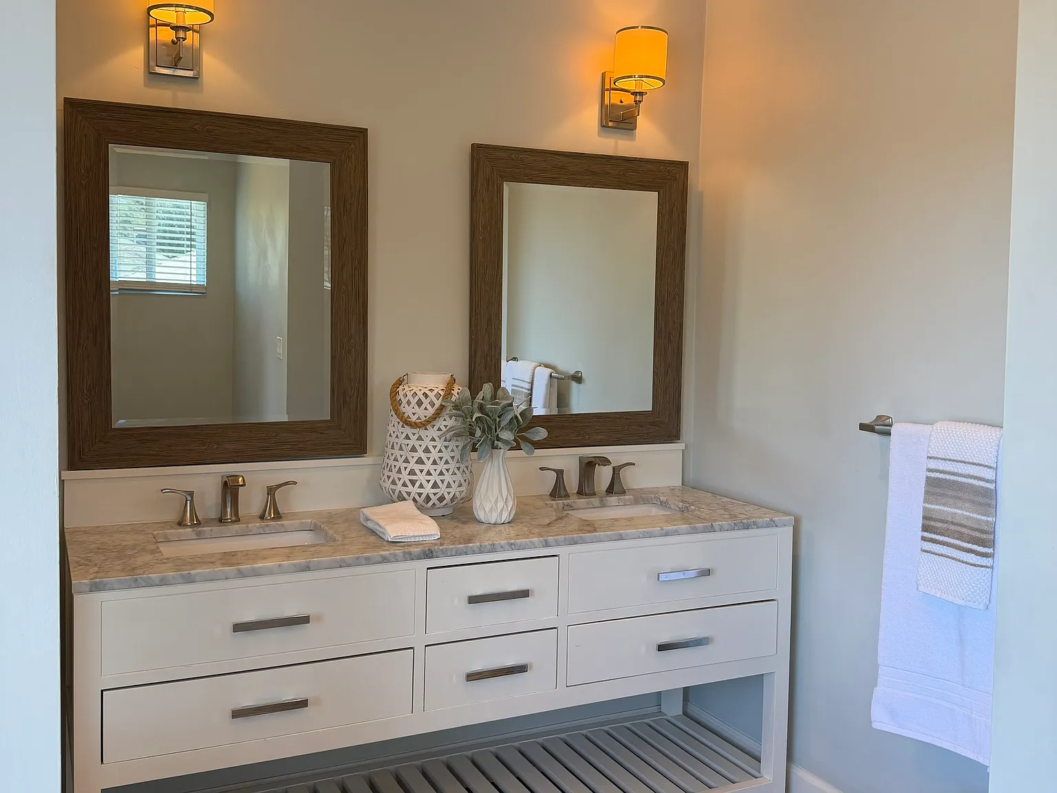 1 bed, 1200 sqft, $2,400 — Photo 4