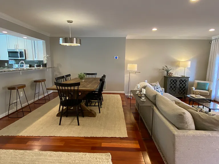 216 Gretna Green Ct — Photo 8