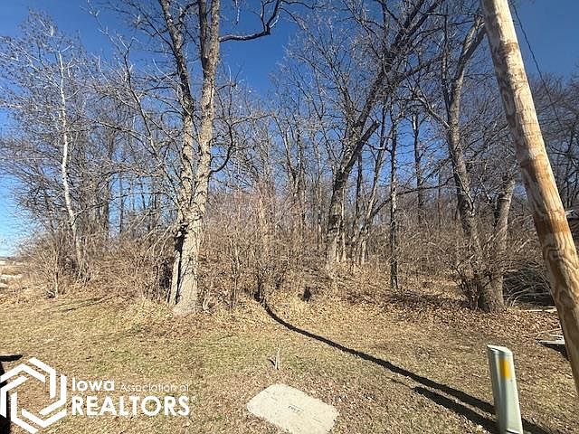 1st image of 6214 NE Lakeshore Dr
