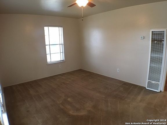 3rd image of 439 Kopplow Pl