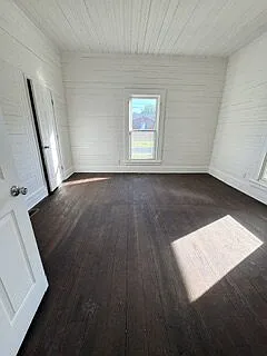 204 Spring St — Photo 10