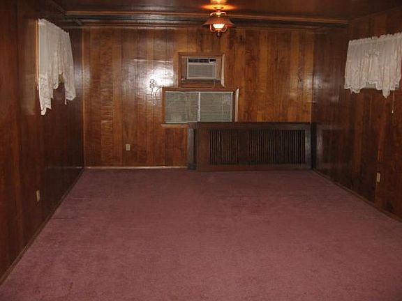 4th image of 2123 Wood St