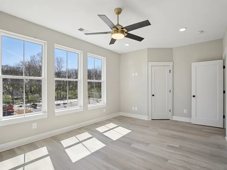 345 Archwood Dr — Photo 27