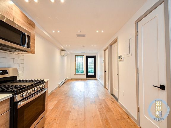 4th image of 802 Sterling Pl #Grf