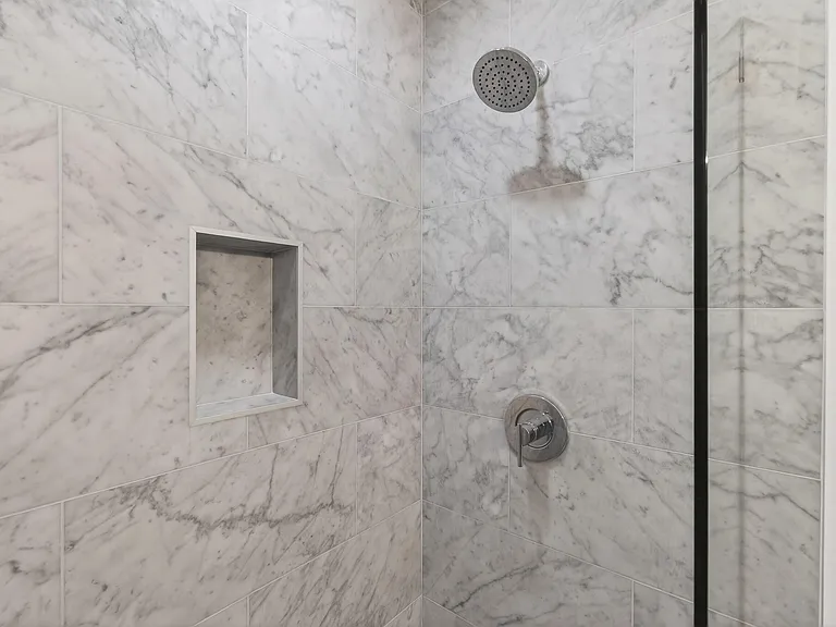 3720 Morton Ave — Photo 14