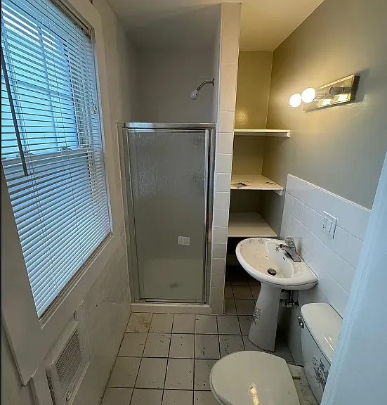 20-22 Everett Sq #2B — Photo 28