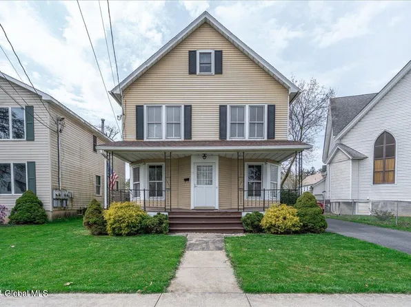 17 Central Avenue, Ravena, NY 12143