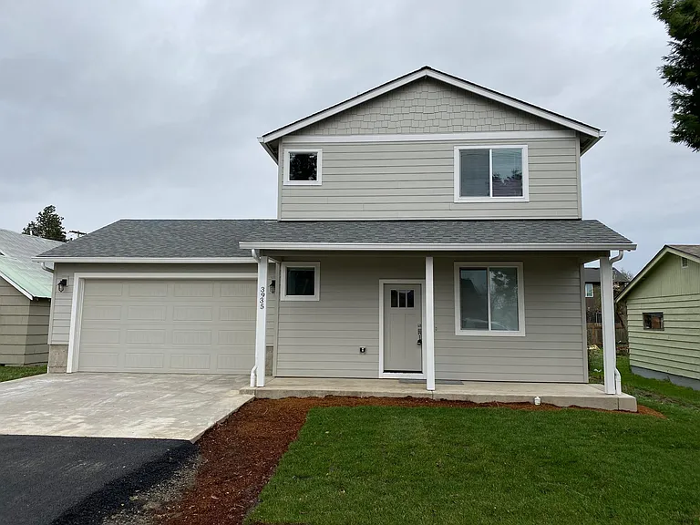 3935 Auburn Rd NE — Photo 1