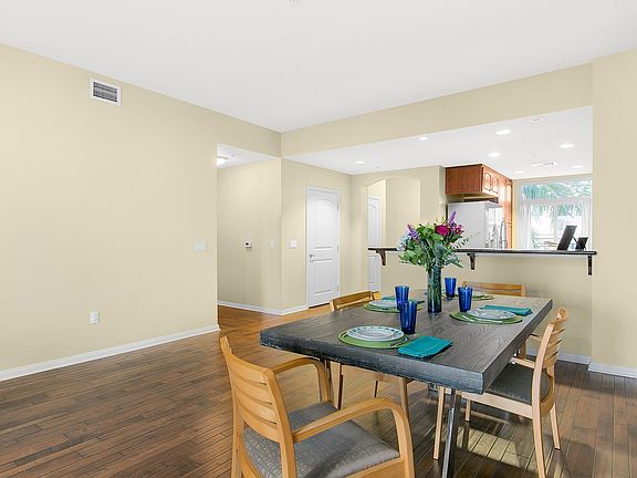 4th image of 301 Mission Ave Unit 406