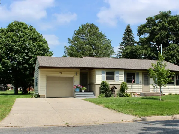 142 5th St NW, Blooming Prairie, MN 55917