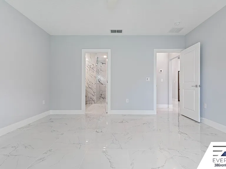 4 Karl Ct — Photo 18