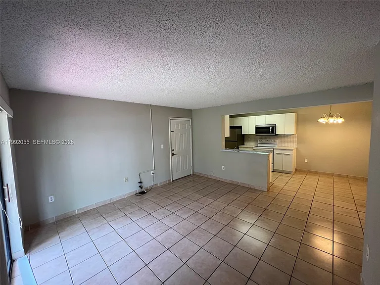 251 Palm Cir W #107 — Photo 4