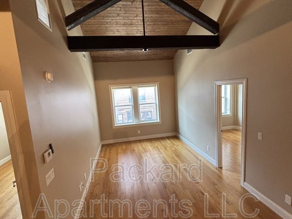 260 Washington Ave UNIT 209