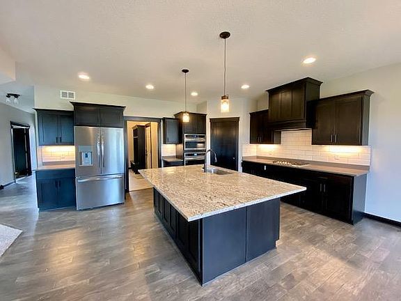 3rd image of 4667 130th Ln NE