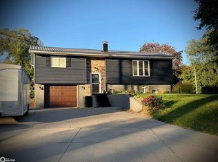 2107 Burlington Rd, University Park, IA 52595