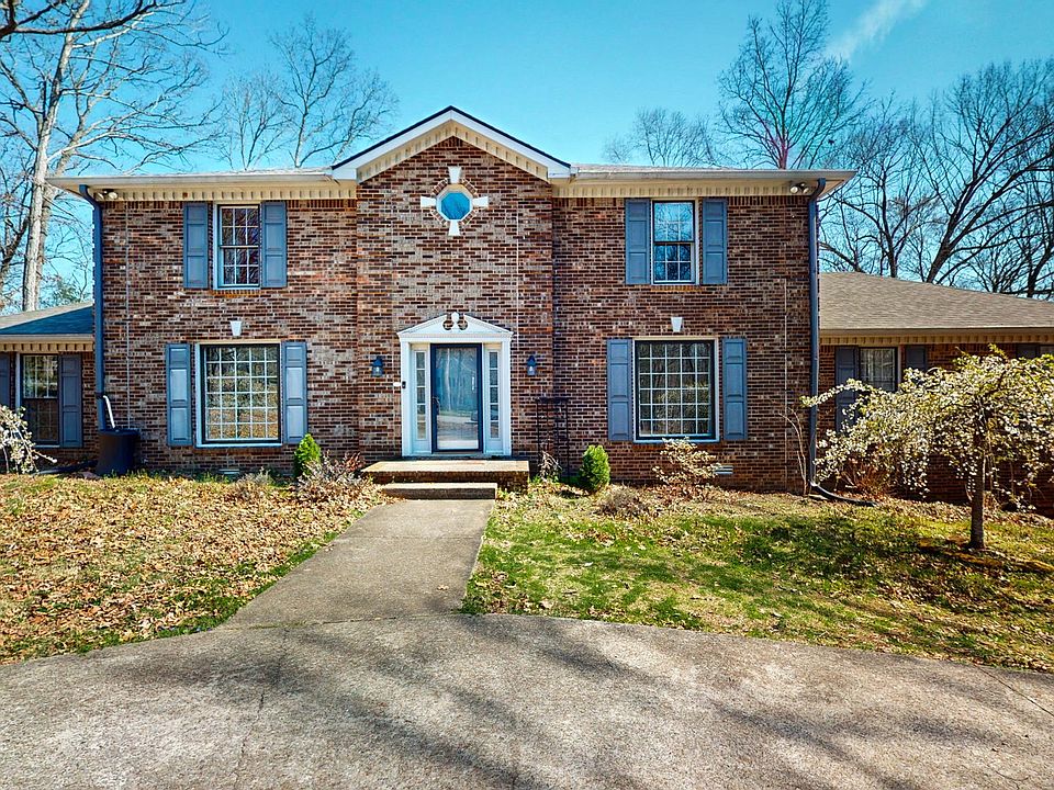 1st image of 808 Shady Bluff Trl