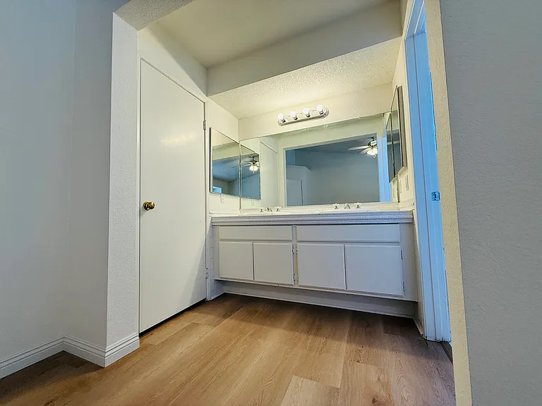 1152 Pebblewood Dr — Photo 13