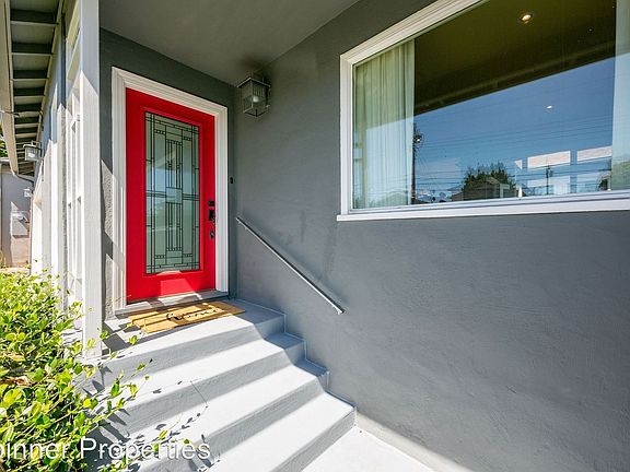 4th image of 476 Anita Dr