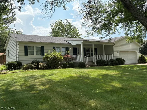 5691 Cherrywood Dr, Lorain, OH 44053