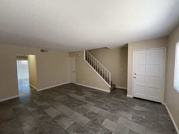 5th image of 2918 Klinger Cir APT 3