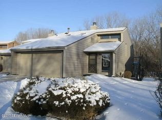 736 Neville Ct SE, Rochester, MN 55904