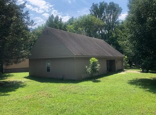 301 Stanton Dr, Clarksville, AR 72830