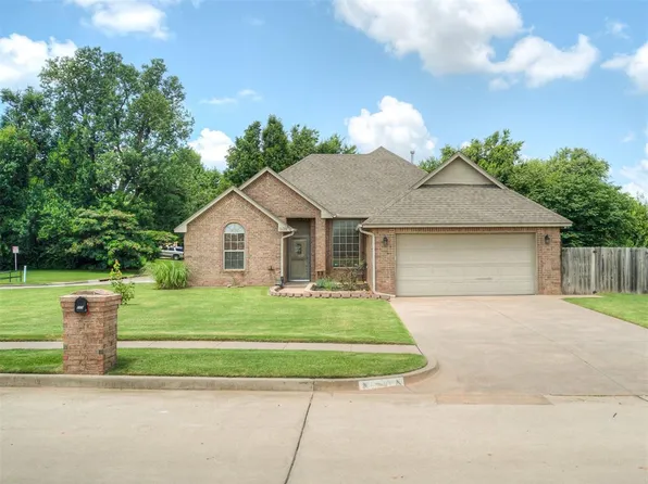 609 S Castlerock Ln, Mustang, OK 73064