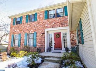 128 Squirrel Tree Ln, Mount Laurel, NJ 08054