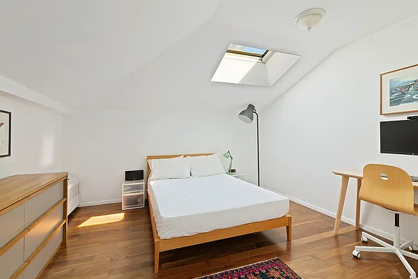 Sold by Corcoran | media 7