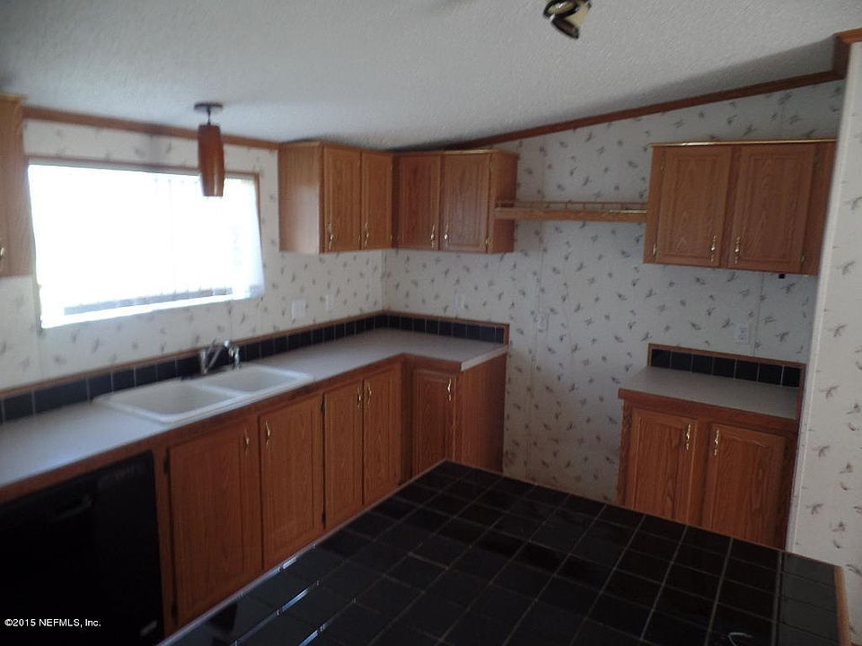 2nd image of 2272 Hibiscus Ave