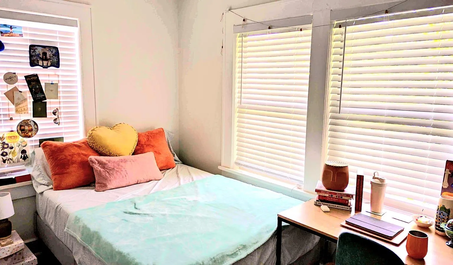 4 bed, 5.0 bath, 2800 sqft, $970 — Photo 1