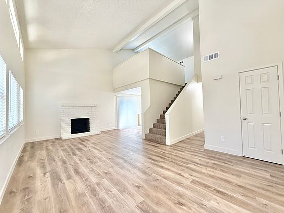 3rd image of 1600 Elizabeth Ct #D