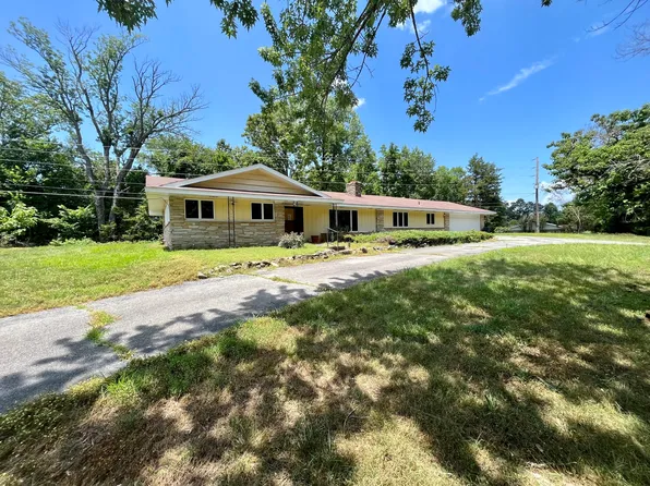 251 Mark Twain Drive, Branson West, MO 65737
