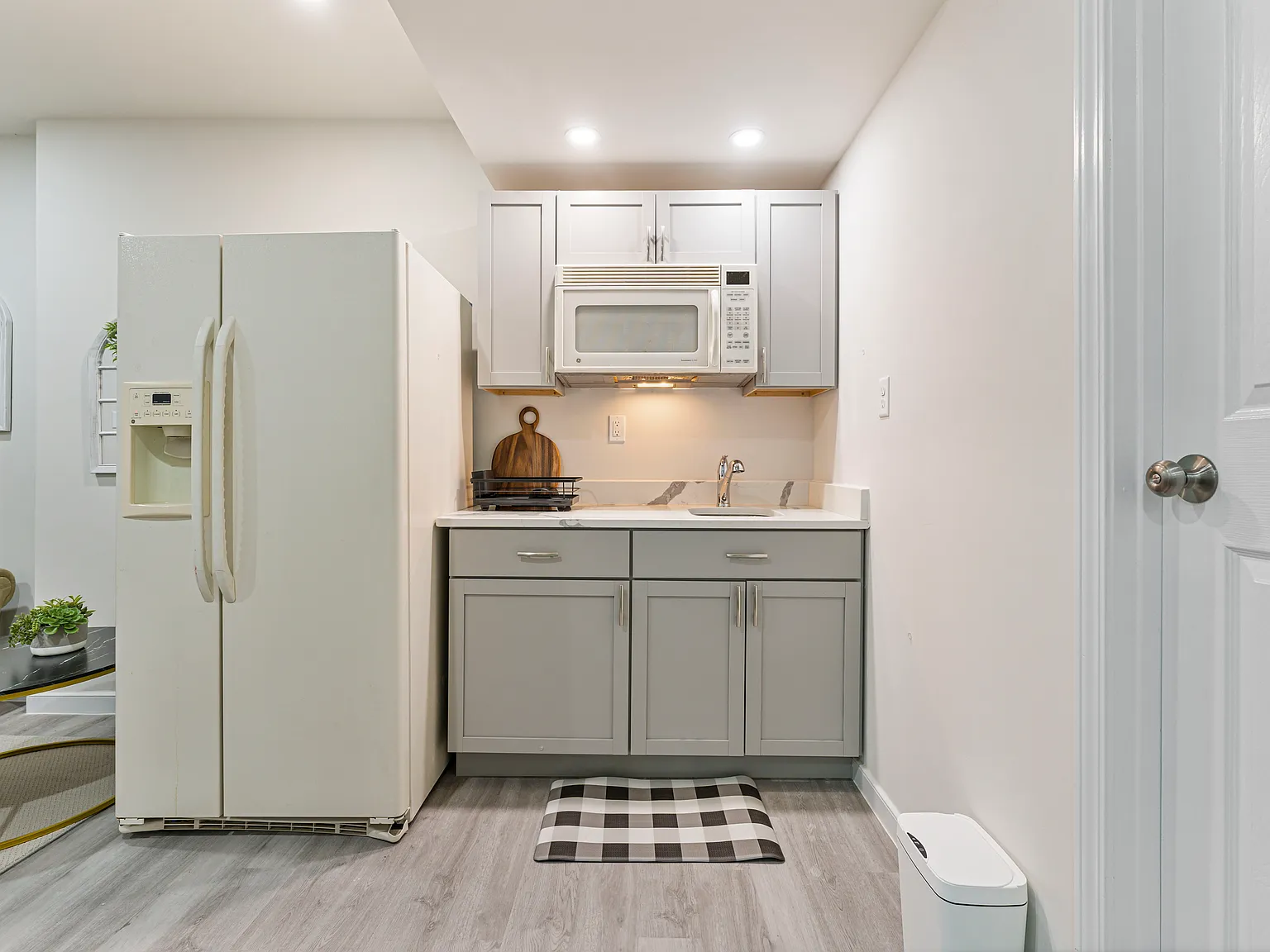2 Webster Ct — Photo 4